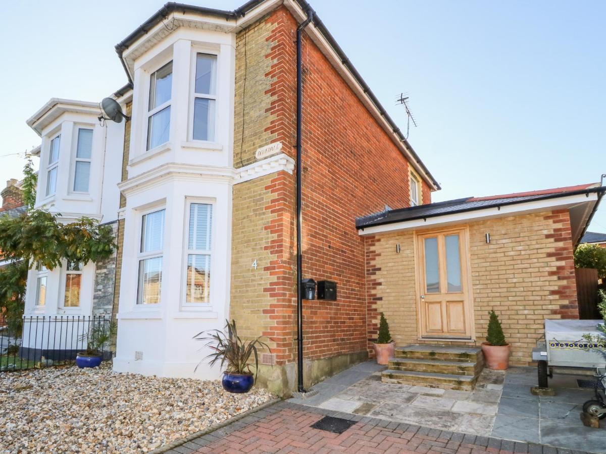 Villa Dovedale Ryde  Esterno foto
